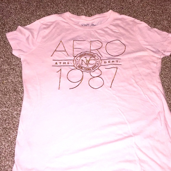 Girls Aeropostale shirt no stains - Picture 1 of 5